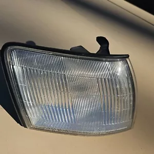 LEXUS LS400 FRONT SIDE MARKER LIGHT PASSENGER SIDE 1990-1994 - Picture 1 of 2