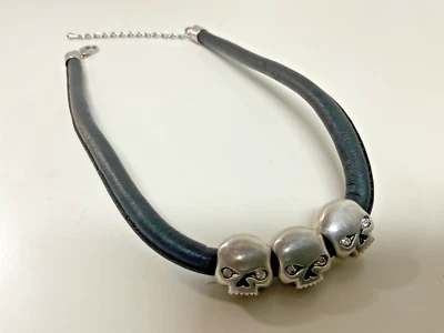 Harley-Davidson “Break Free” necklace.Silver plated Willie G skulls w/leather . - Image 1 of 4
