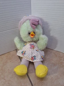 Giocattolo Vintage Ben Fatto Mfg. Gruppo Anatra Verde Viola Giallo In Abito E Cofano - Foto 1 di 7