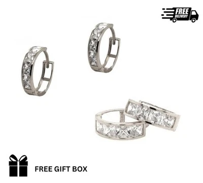 Brincos de argola de ouro branco sólido 14K CZ Huggie – Conjunto de canais pedras quadradas clássico - Imagem 1 de 4