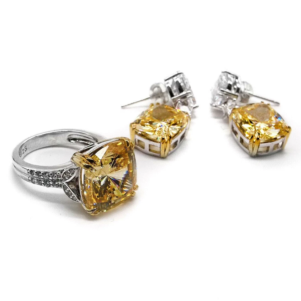 Juego Champaign Queen: anillo chapado en oro de circón amarillo transparente y pendientes de ley Foto 1 de 4