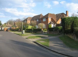 Photo 6x4 Lytton Road Basingstoke c2008 - Picture 1 of 1