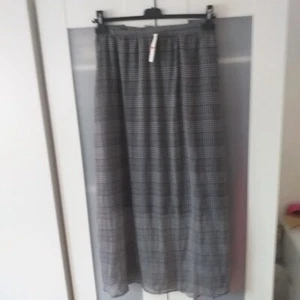 Lindex Karo Chiffon Rock L 42 44 edel Neu - Bild 1 von 2