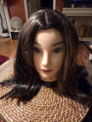 Женский черный парик с коричневой подсветкой волнистый синтетический  - Изображение 1 из 4