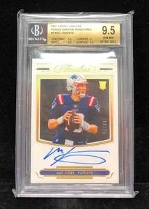 Mac Jones 2021 Panini impecable novato sombra oro firmas automático BGS 9,5 GEMA MT - Imagen 1 de 2
