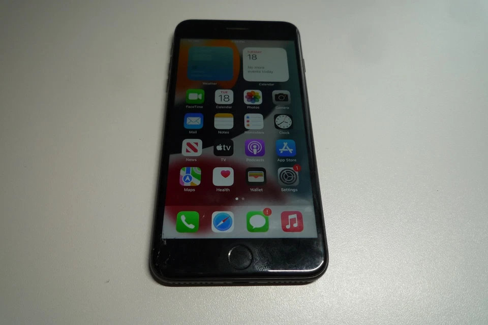 Apple MN4W2B/A iPhone 7 Plus 256GB - Black (Unlocked) - Image 1 of 4