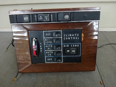 Mercedes-Benz W116 W123 Climate Control Unit Wood Panel – Used OEM - Image 1 of 4