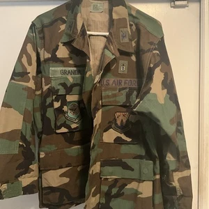 AIR FORCE CAMO PATTERN COAT Jacket 8415-01-184-1328 MEDIUM-XSHORT COLONEL PATCH - Picture 1 of 7