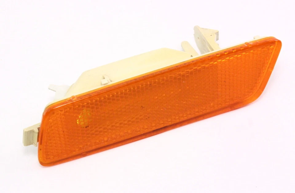 Lámpara de luz de señalización lateral de parachoques LH 05-10 VW Jetta Rabbit GTI MK5 - 1K5 945 071 A Foto 1 de 2