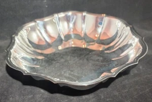 Oneida Chippendale Round Bowl 10-3/8" Silver Plate  - Picture 1 of 13