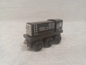 101.0018 Thomas und seine Freunde Diesellok Diesel Holzeisenbahn Wooden Railway - Bild 1 von 5