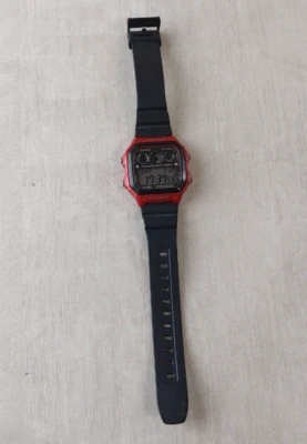 Ancienne montre LCD, Casio Illuminator 3426, vintage - Photo 1/4