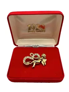 Spilla Cherubino Vintage 1928 Marca Lettera E Cupido Strass Tono Oro Spilla Scatola Rossa - Foto 1 di 9