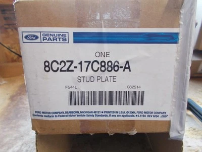 Nuevo soporte de montaje de parachoques delantero Ford OEM 8C2Z-17C886-A Foto 1 de 2