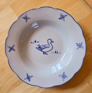 C. Steele per zuppiera Porcelaine de China Cordon Bleu Duck Goose bordata 8" - Foto 1 di 3