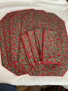 Set of 4 Christmas Holiday Placemats Napkins - New - Picture 1 of 4