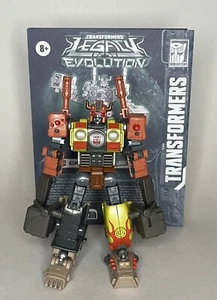 Hasbro Transformers Legacy Evolution Deluxe Class Junkion Crashbar 100% Complete - Picture 1 of 5