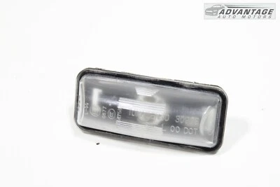 2015-2019 SUBARU OUTBACK REAR LEFT OR RIGHT SIDE LICENSE PLATE LIGHT LAMP OEM - Image 1 of 4