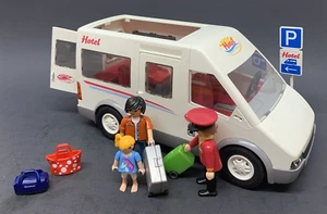 VTG Playmobil Vacation Hotel Bus Shuttle Van 5 Figures 2004 Geobra Camera 4 Bags - Picture 1 of 9