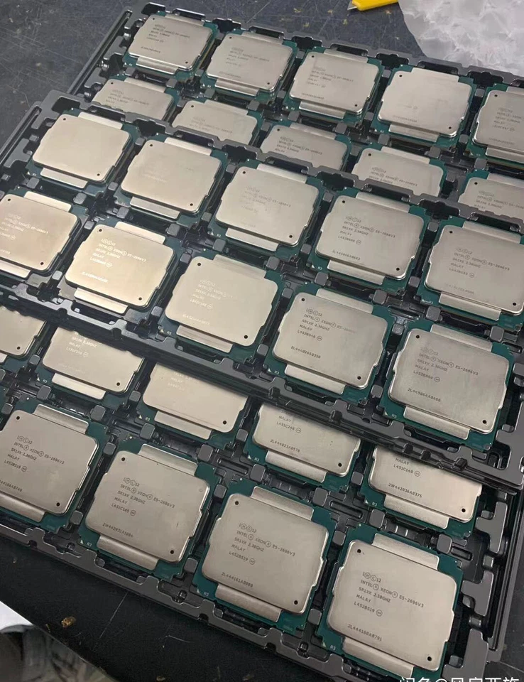 Intel Xeon E5-2696V3 OEM SR1XK LGA 2011-3 2.3GHz 18 Core CPU Processor  - Image 1 of 1