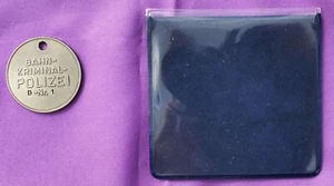 Göde Historische Polizeiabzeichen Polizei-Marke police badge BAHN-KRIPO US-ZONE - Bild 1 von 2