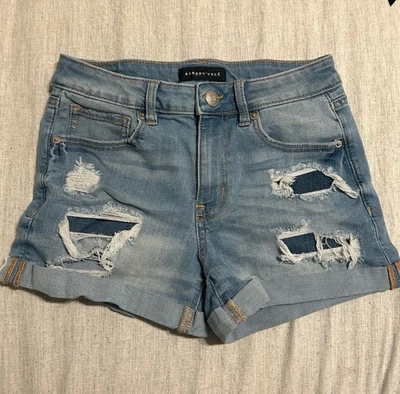 Pantalones cortos de mezclilla elásticos Aeropostale AERO tiro alto curvilíneos midi 3" para mujer talla 2 Foto 1 de 4