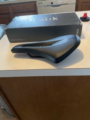 Fizik Terra Argo X1 Gravel Saddle, Carbon Rails, 160mm - Image 1 of 3