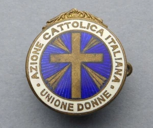 Azione Cattolica Italiana. Unione Donne. Antica spilla smaltata religiosa italiana - Foto 1 di 4