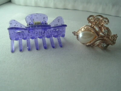 GIRLS HAIR CLAW HAIR BARRETTES - Image 1 of 2