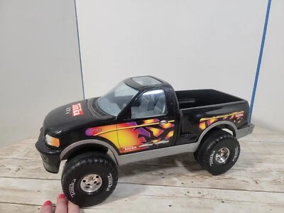 Camioneta pickup Hasbro Funrise 54770 2002 negra Tonka vehículo todo terreno 16" x 8" juguete de colección Foto 1 de 4