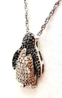 Colgante HN Pingüino Diamante Blanco y Negro SS 20" 4.6g Etiquetas Originales 1/4ctw Foto 1 de 4