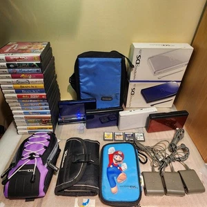 Nintendo DS Lite Lot Of 4 Consoles w/ Chargers, Cases And Bag + 22 Games - Picture 1 of 16