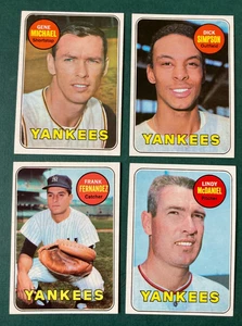 Lote de 4 tarjetas de béisbol 1969 New York Yankees Simpson, McDaniel, Michael, Fernandez - Imagen 1 de 2