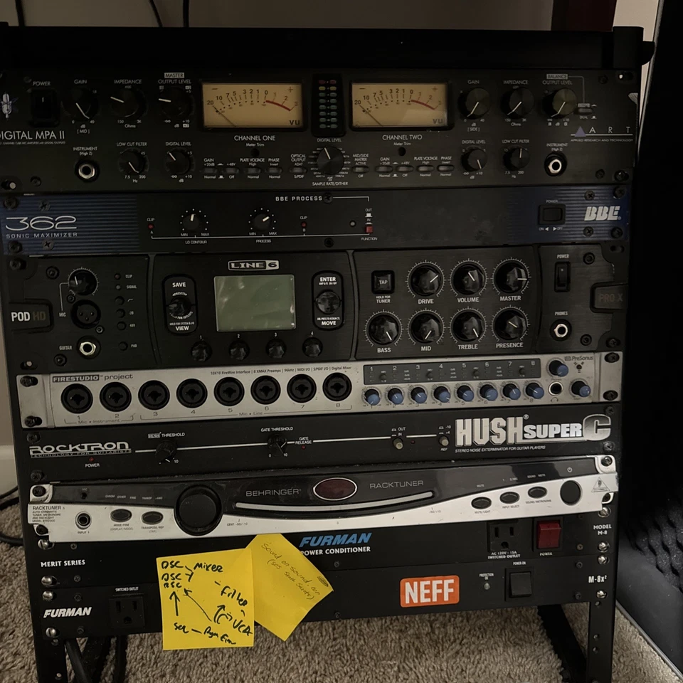 LINE 6 POD HD PRO X Rackmount Multi-Effect Processor - Image 1 of 1
