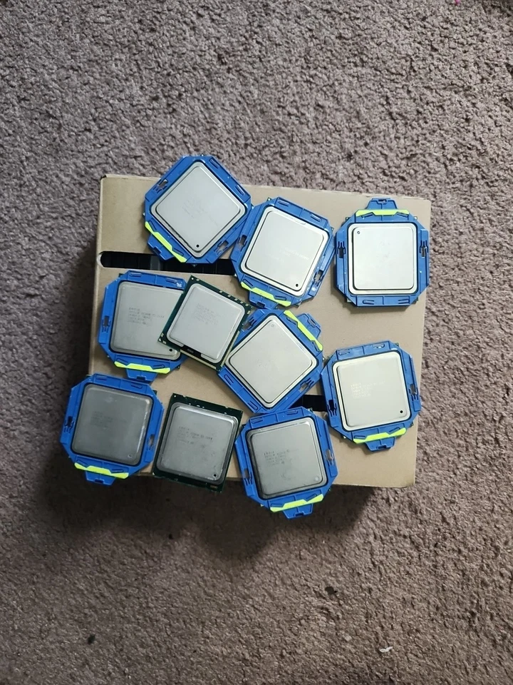 Lote de 10 Xeon E5-2680 2,70 Ghz, E5-2670 2,50 Ghz Foto 1 de 1