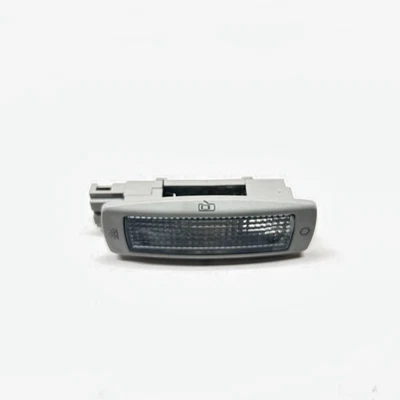 1999-2005 Volkswagen Beetle Jetta Passat Golf Sun Visor Map Light 3B0947291 Gray - Image 1 of 3