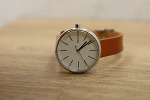 Skagen SKW2594 Signature White Dial Tan Leather Strap Damenuhr New Batt - Bild 1 von 6