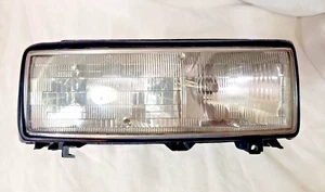 Soporte para faros y junta de goma Cadillac Sevilla Eldorado 86-91 16508724 - Imagen 1 de 12