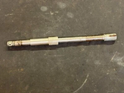 Suzuki GS850GL GS850 GS 850 1982 eje de rueda trasera 64711-45300  Foto 1 de 4