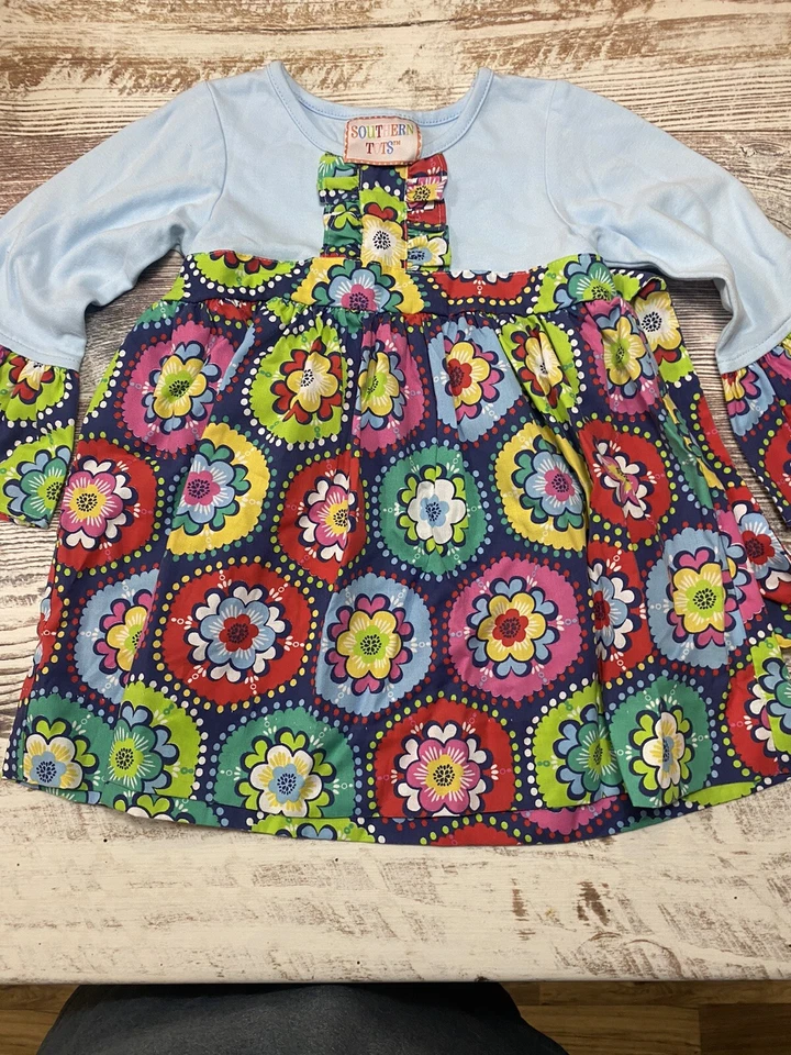 Vestido muy lindo Southern Tots talla 2 niño pequeño Foto 1 de 3