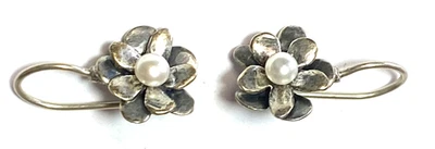 Brincos pendurados de prata esterlina Silpada W1768 Love Bloom pérola flor 23x14mm - Imagem 1 de 4