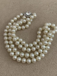 Wunderschöne Vintage KRONE TRIFARI Doppelstrang Kunstperlen Halsband Halskette - WOW! - Bild 1 von 8