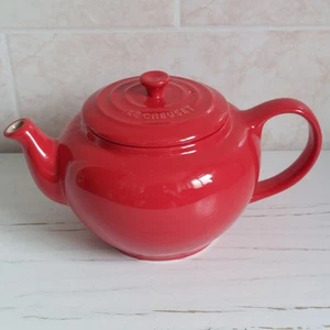 Le Creuset Classic Round Teapot Red Large 1.3L Stoneware Tea Pot Serving - Picture 1 of 19