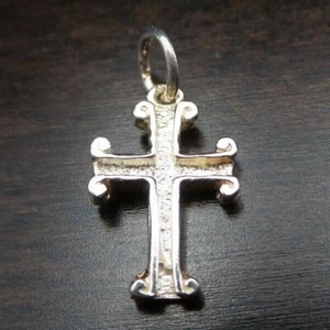Beautiful Vintage Miniature Sterling Silver Cross Pendant Charm - Bild 1 von 6
