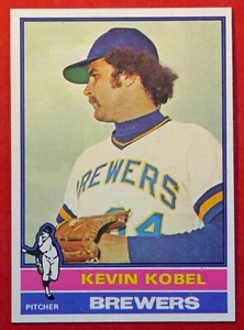 1976 Topps Kevin Kobel #588 (Milwaukee Brewers) - Picture 1 of 2