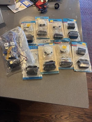 703. Large Lot Airtronics Servos For R/c Model Airplane - Image 1 of 4