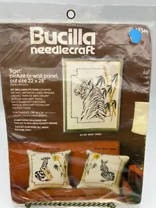 Nuovo Bucilla TIGER 48544 Kit Pannelli da Parete 22X28 - Filato di Lana Acrilica CREWEL - Foto 1 di 4