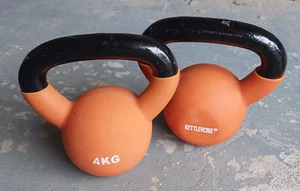 A pair of 4kg Kettlercise Kettlebells for Weight & Strength Training workout - Picture 1 of 1