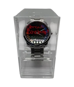 Reloj Bond firmado por Grant Kirkhope pausa tema música GoldenEye 007 N64 certificado de autenticidad JSA - Imagen 1 de 8