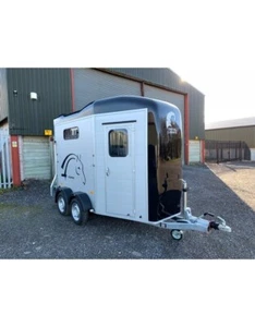 NEW BLack Cheval Liberte Touring Country Horse Trailer FREE Built In Tack Room - Picture 1 of 3